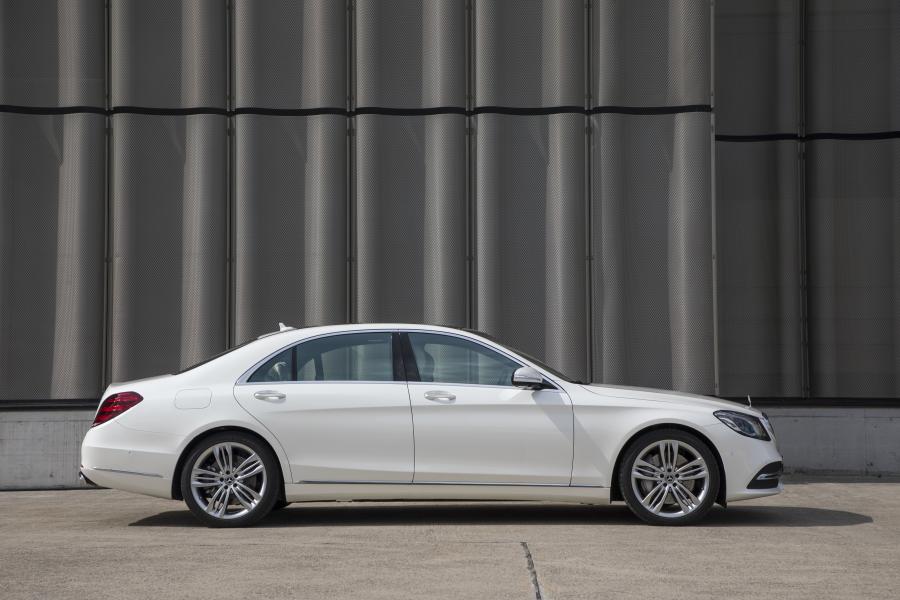  Mercedes-Benz S560 Lang 2017 года  (WW) (фото 5 из 50)